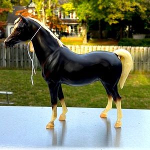 Vtg. BREYER HORSE Traditional Dickory #202 Matte Charcoal Arabian Stallion